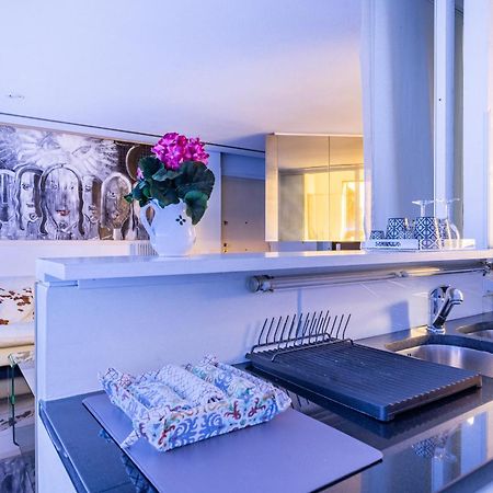 Luxury Suite 2 Min Dal Politeama Palermo Luaran gambar