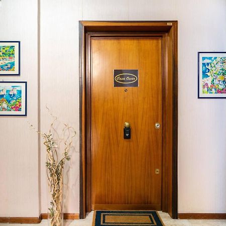 Luxury Suite 2 Min Dal Politeama Palermo Luaran gambar
